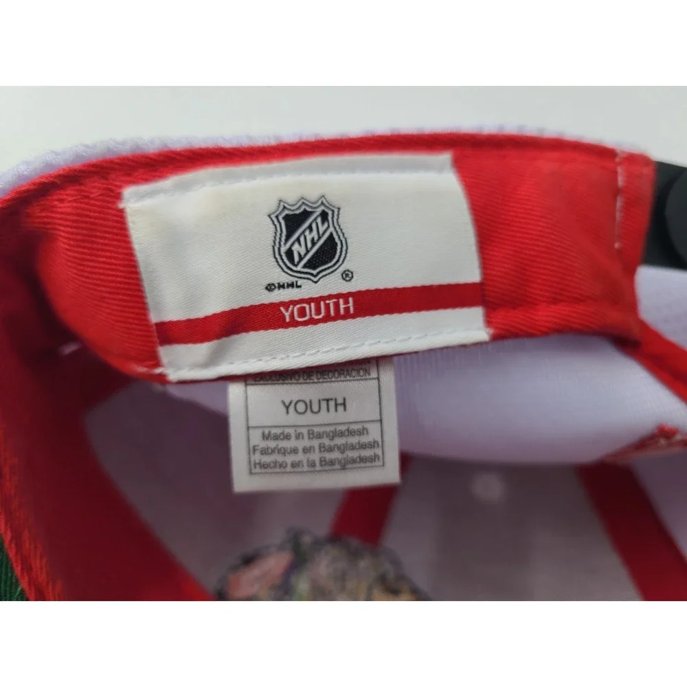 Youth Chicago Blackhawks Mesh Trucker Snapback Hat Cap Boys NHL Hockey Red White